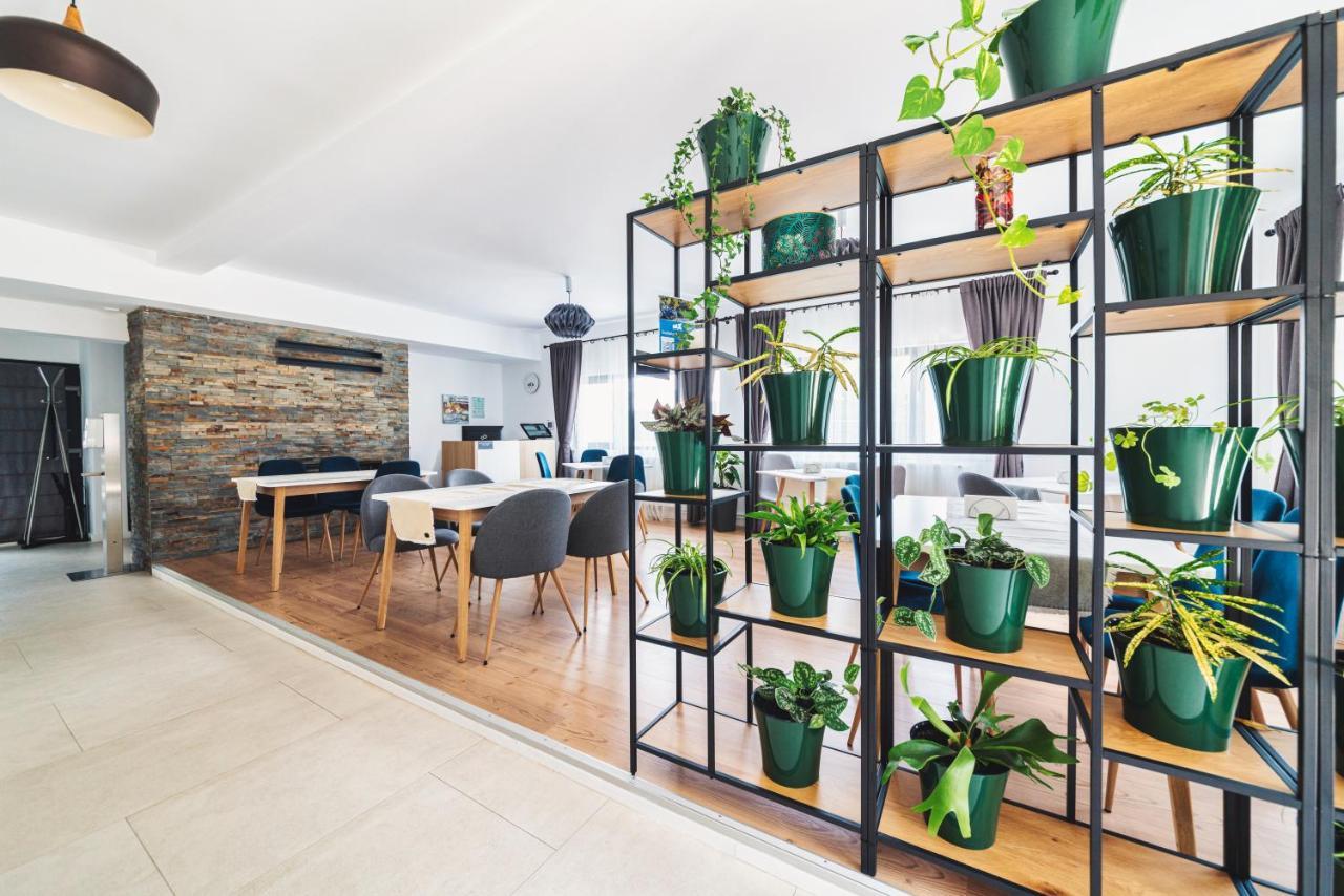 Mira By Atra Bed & Breakfast Tesila Luaran gambar