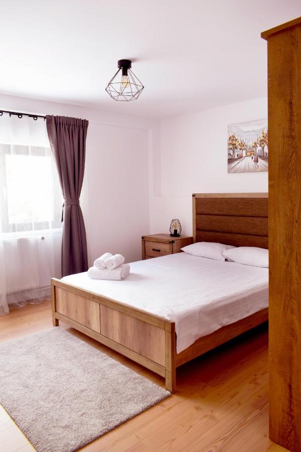 Mira By Atra Bed & Breakfast Tesila Luaran gambar