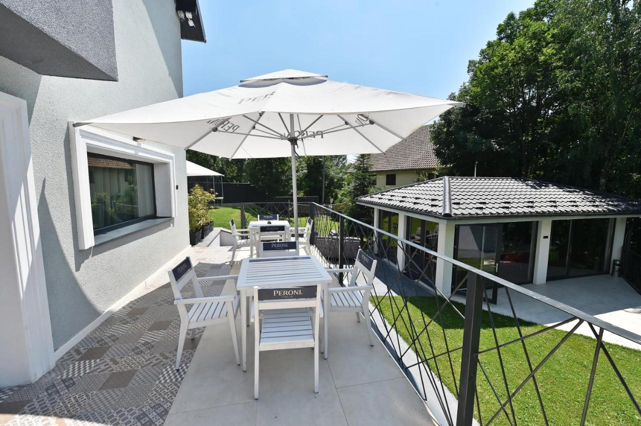 Mira By Atra Bed & Breakfast Tesila Luaran gambar