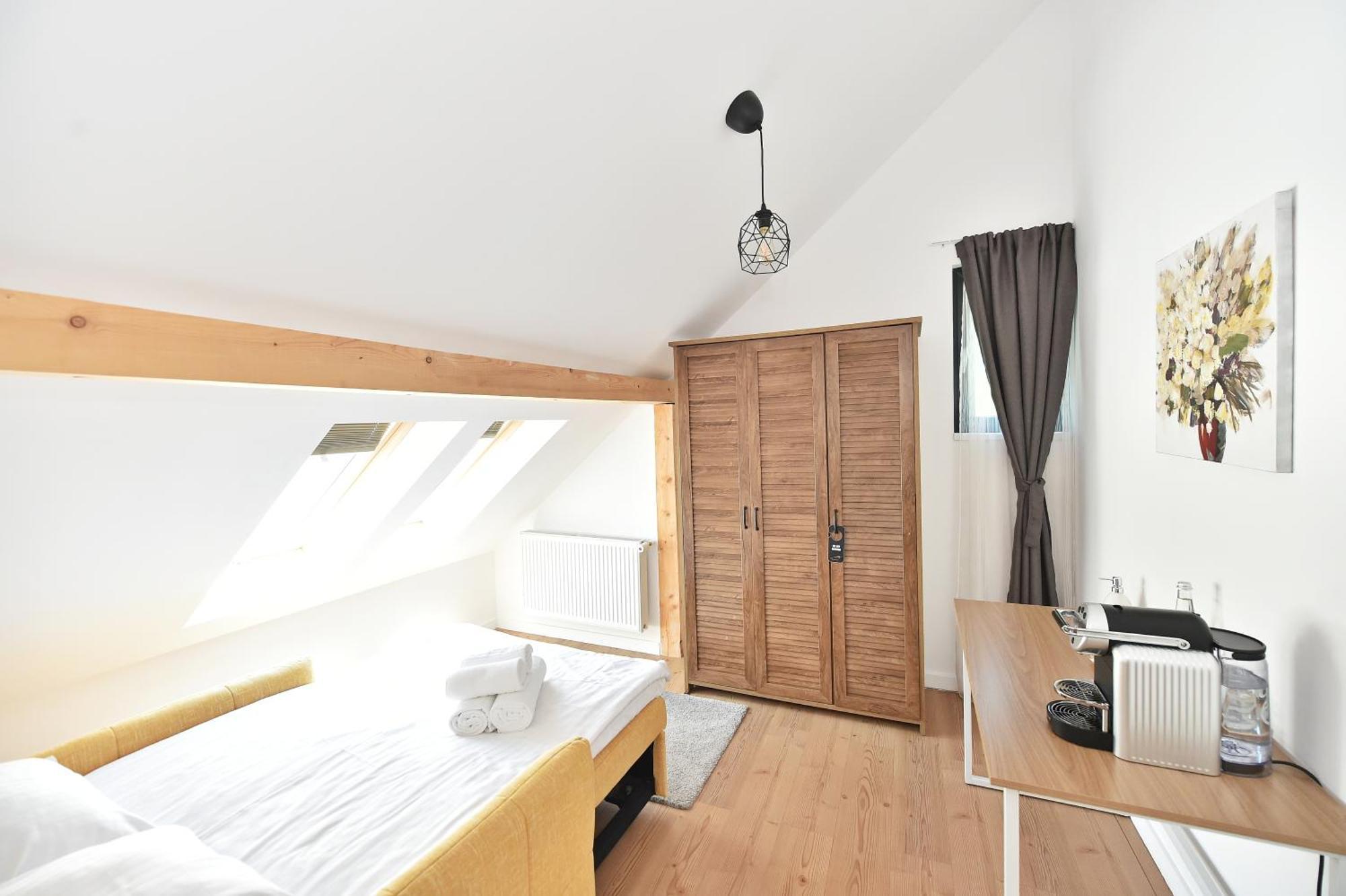 Mira By Atra Bed & Breakfast Tesila Luaran gambar
